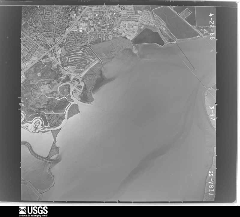 U.S. Geological Survey aerial photograph, 1968-04-22, scale 1:30000