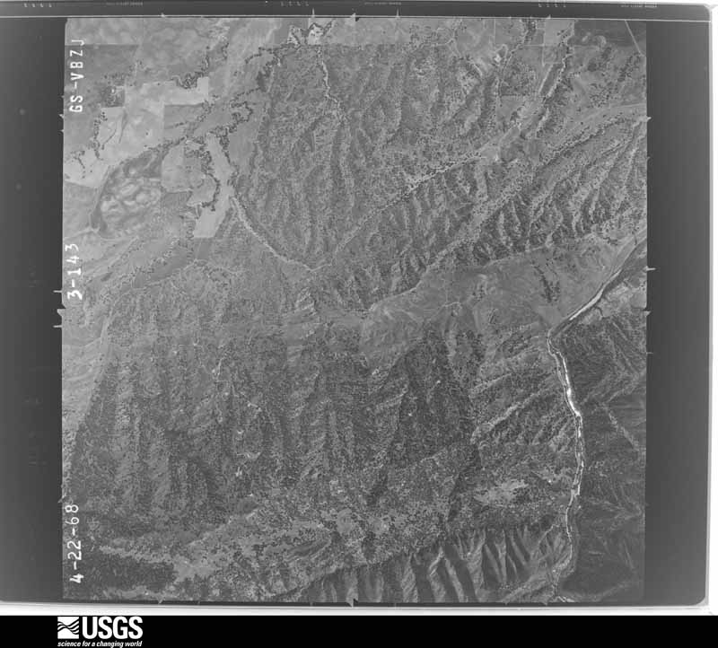 U.S. Geological Survey aerial photograph, 1968-04-22, scale 1:30000