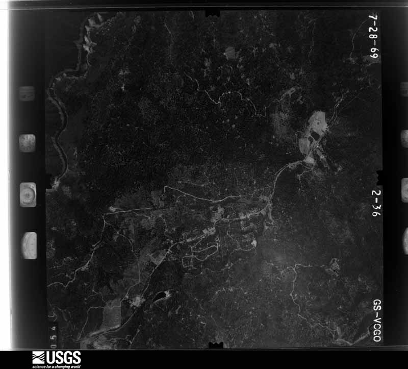U.S. Geological Survey aerial photograph, 1969-08-04, scale 1:32000
