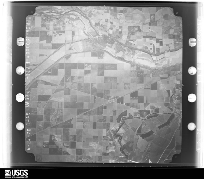 U.S. Geological Survey aerial photograph, 1970-04-24, scale 1:80000