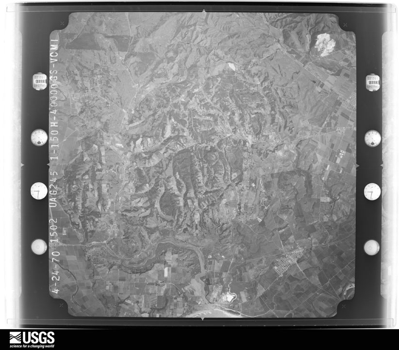 U.S. Geological Survey aerial photograph, 1970-04-24, scale 1:80000