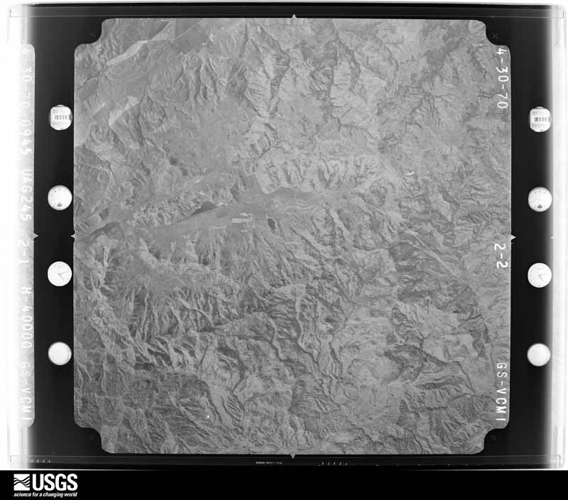 U.S. Geological Survey aerial photograph, 1970-04-30, scale 1:80000
