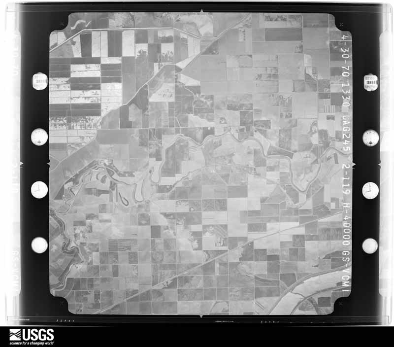 U.S. Geological Survey aerial photograph, 1970-04-30, scale 1:80000