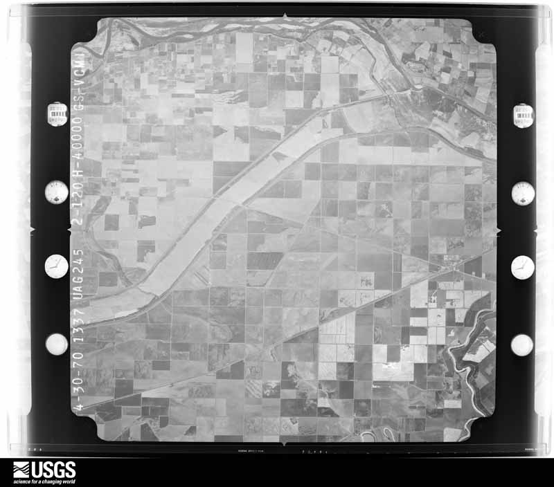 U.S. Geological Survey aerial photograph, 1970-04-30, scale 1:80000