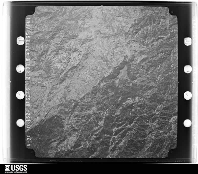 U.S. Geological Survey aerial photograph, 1970-04-30, scale 1:80000