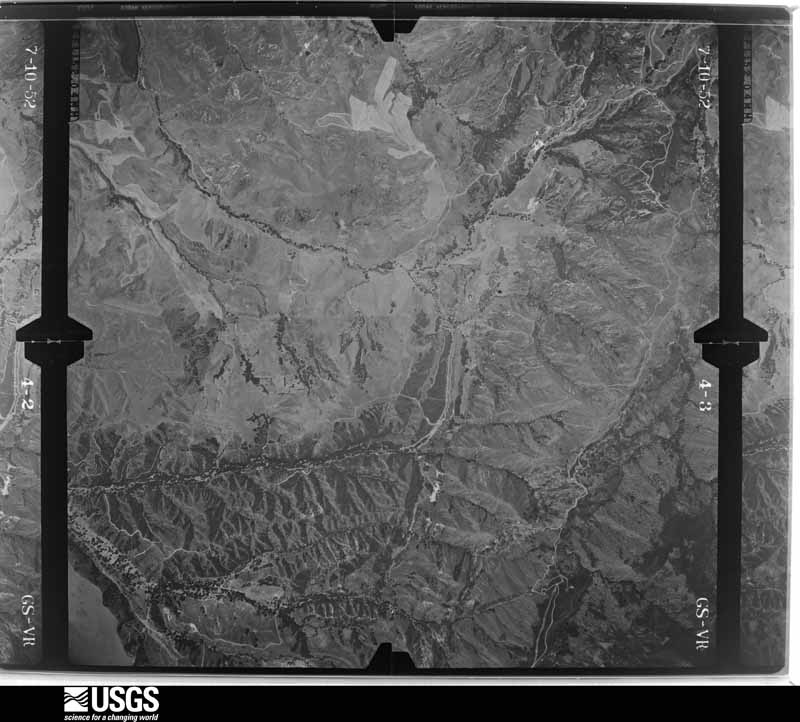 U.S. Geological Survey aerial photograph, 1952-07-10, scale 1:28400