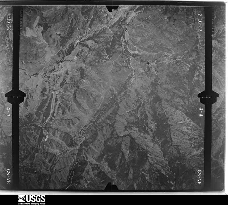 U.S. Geological Survey aerial photograph, 1952-07-10, scale 1:28400