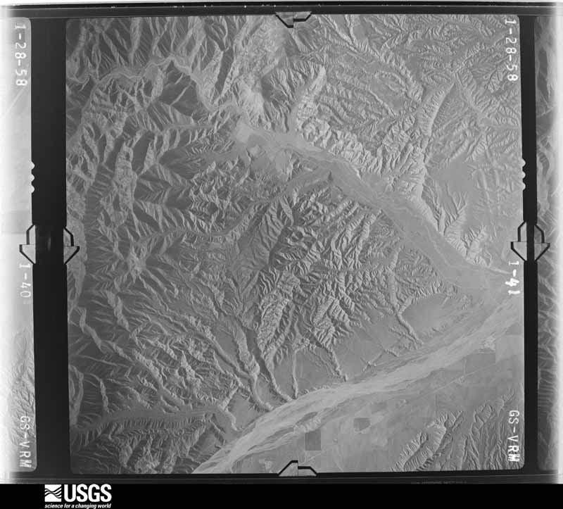 U.S. Geological Survey aerial photograph, 1958-01-28, scale 1:48000