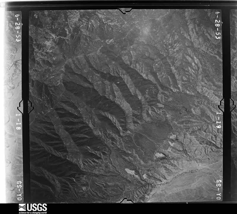 U.S. Geological Survey aerial photograph, 1953-06-01, scale 1:37400