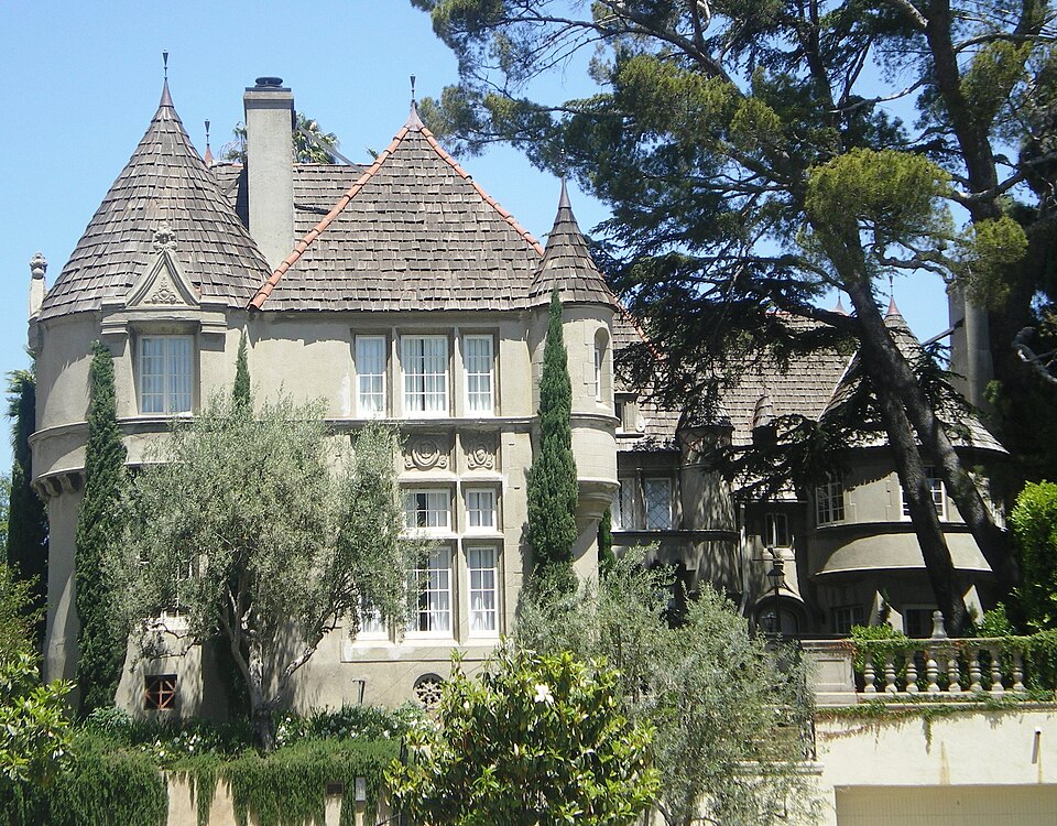 Photograph of Chateau Colline