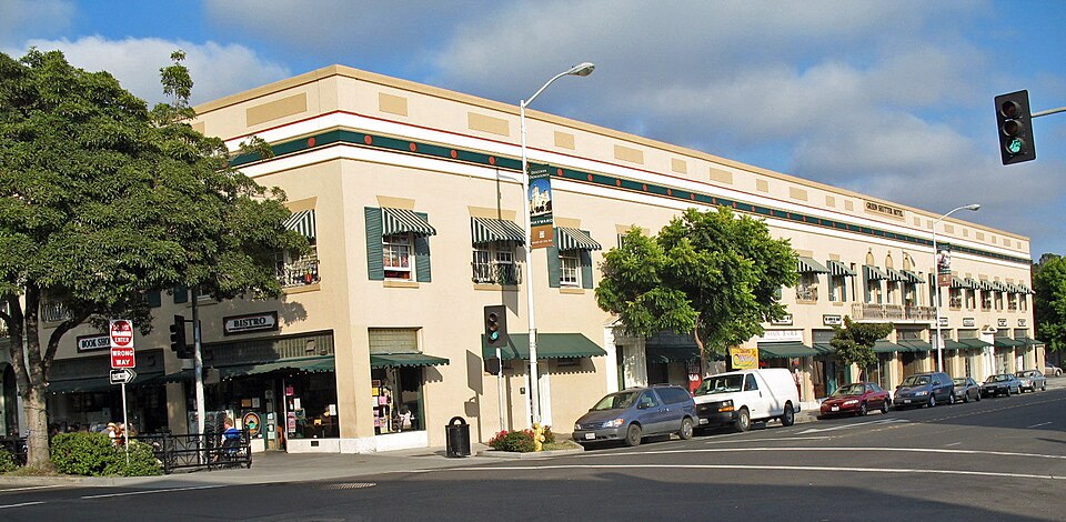 Photograph of Green Shutter Hotel