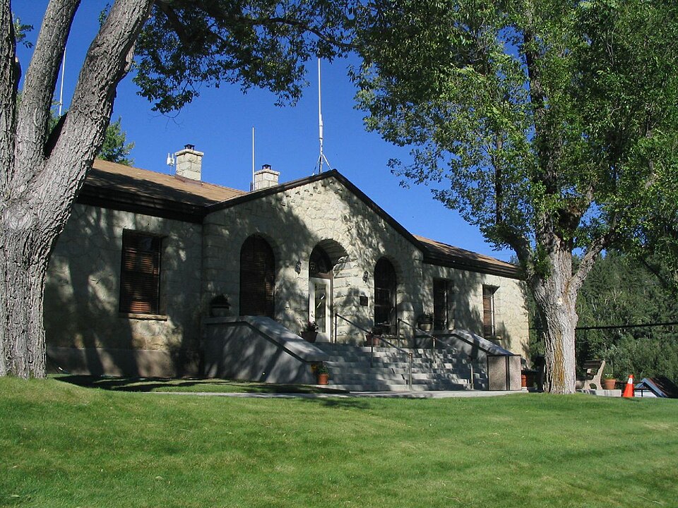 Photograph of Alpine County Courthouse