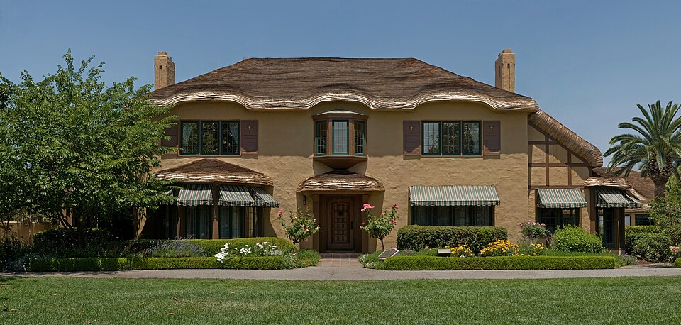 Photograph of Ainsley House