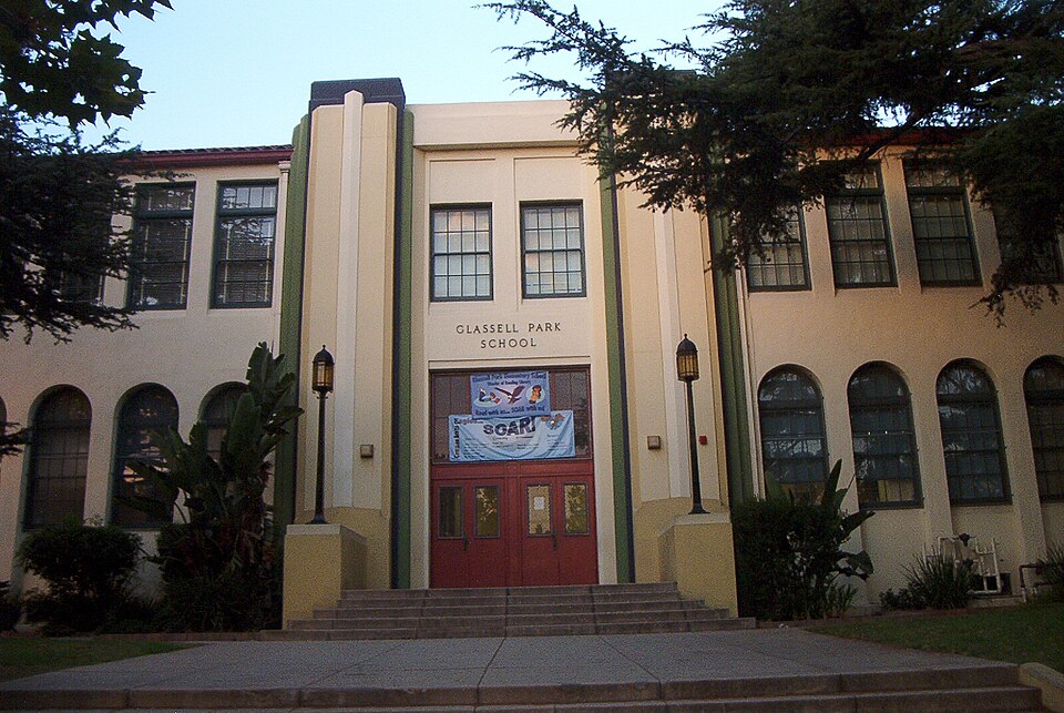 Photograph of Glassell Park Elementary School