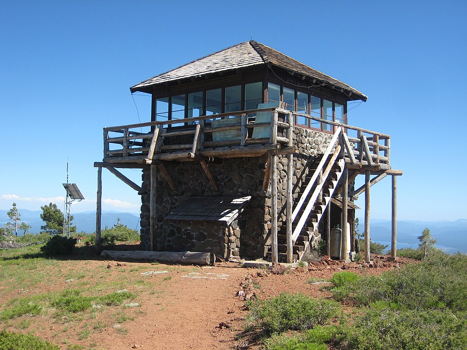 Photograph of Mount Harkness Fire Lookout
