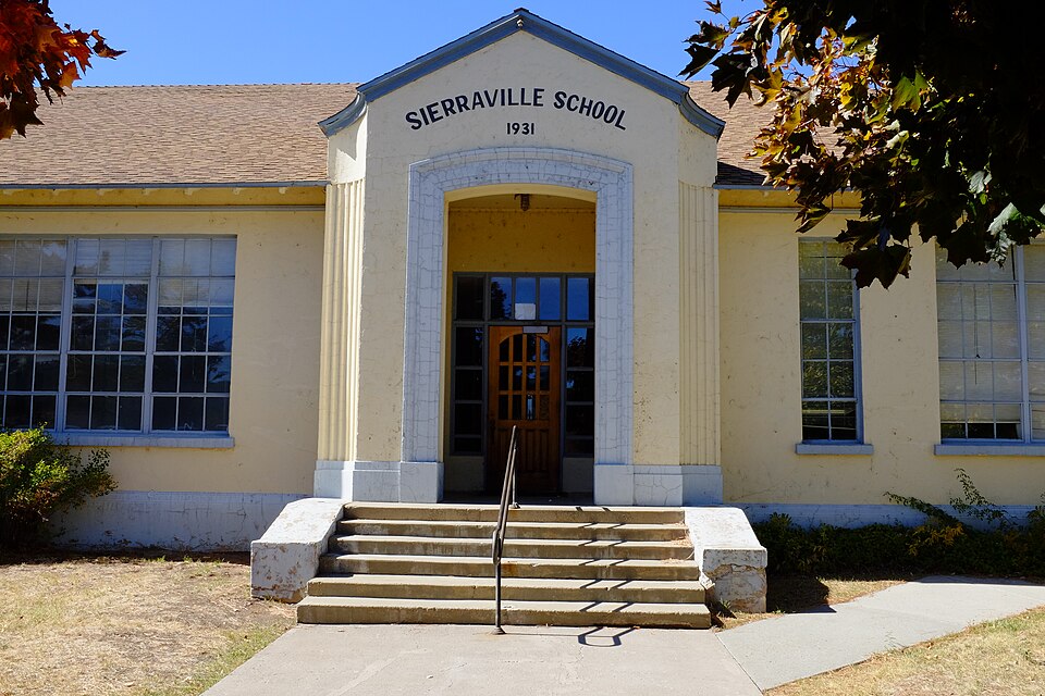 Photograph of Sierraville School