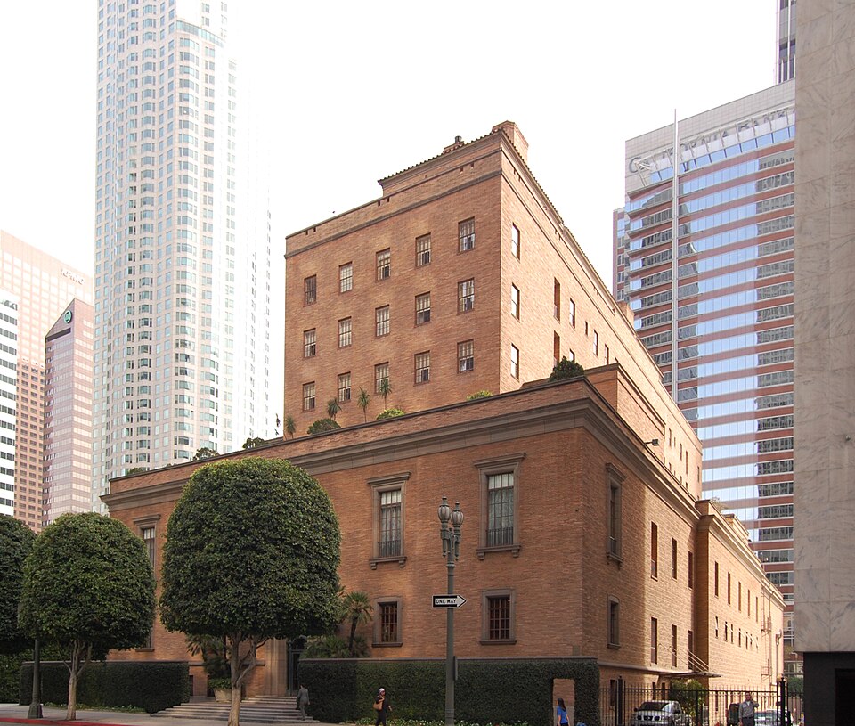 Photograph of California Club