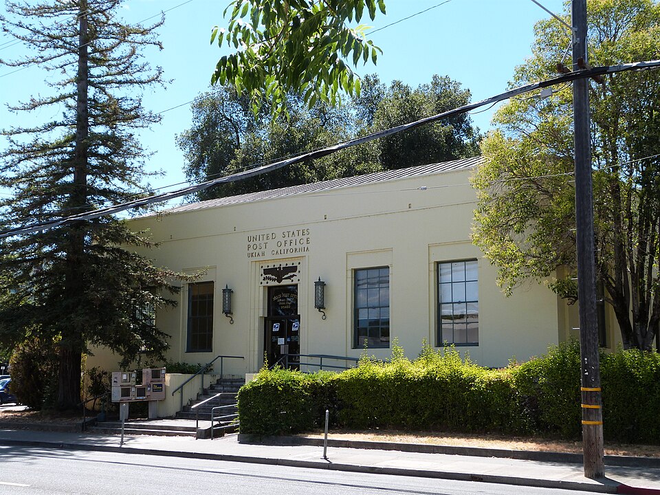 Photograph of Ukiah Main Post Office