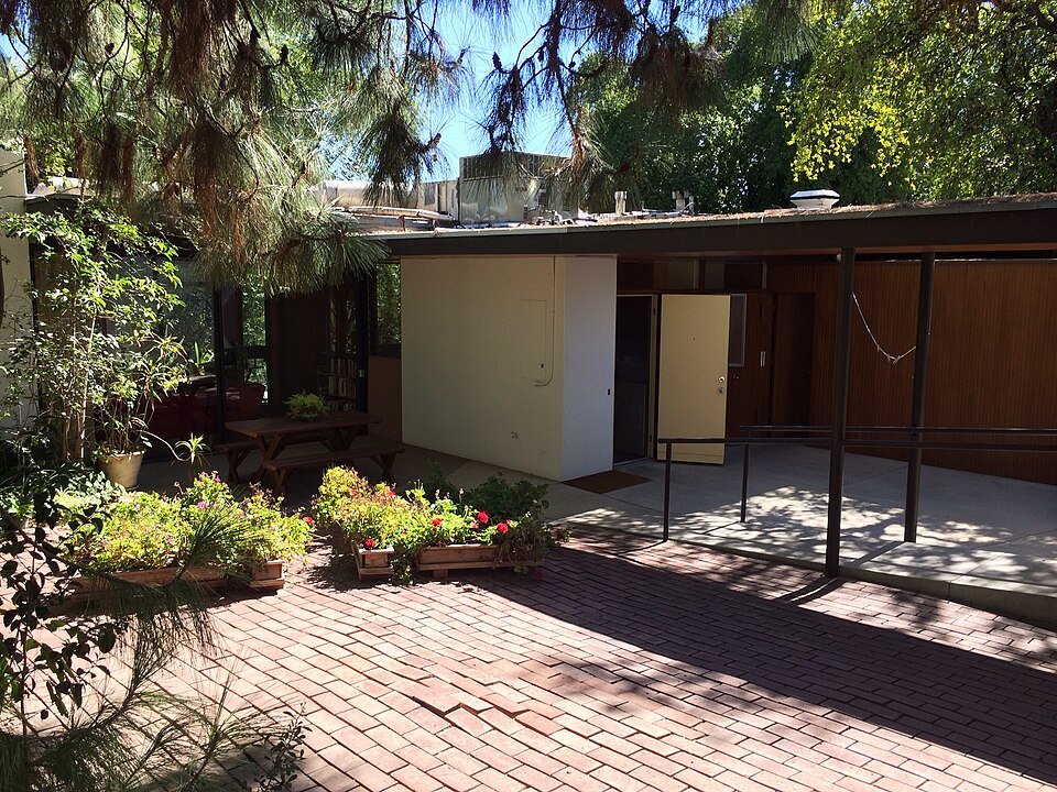 Photograph of Auerbacher Home