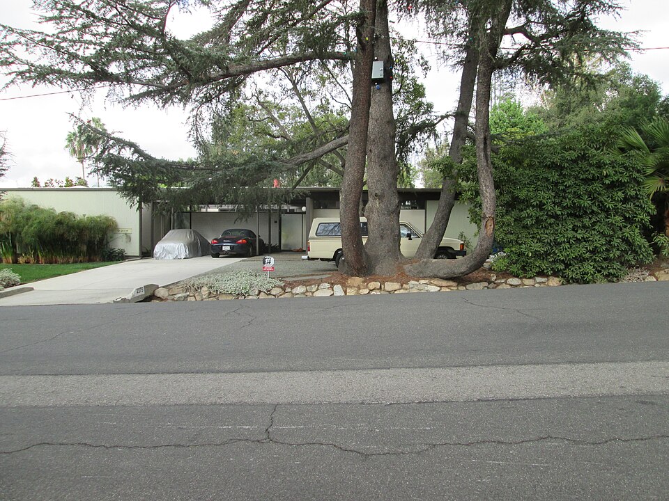 Photograph of Case Study House No. 20