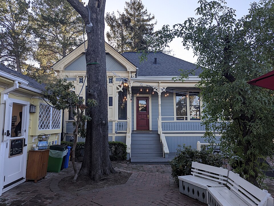 Photograph of John Dielmann House