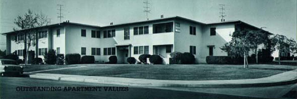 Photograph of Lincoln Place Apartment Homes