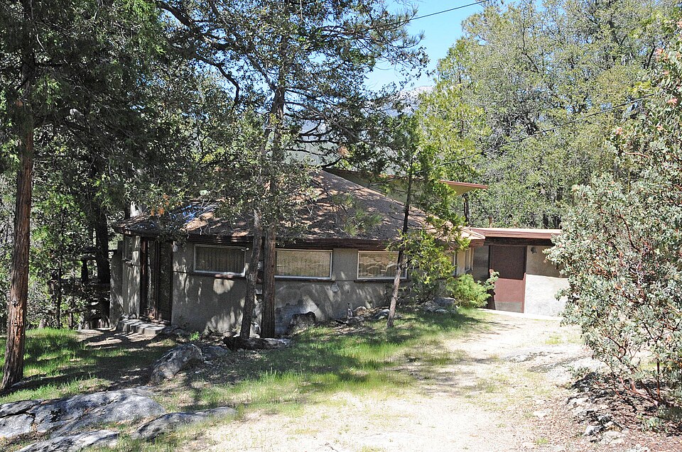 Photograph of Pearlman Mountain Cabin