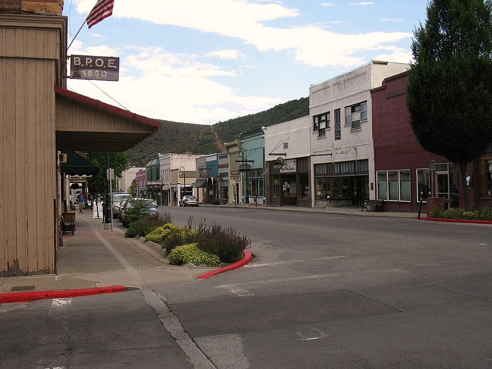 Photograph of West Miner Street-Third Street Historic District