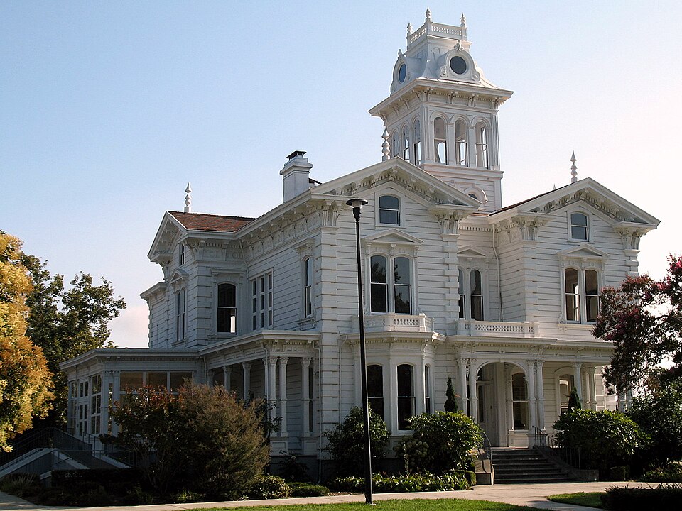 Photograph of Meek Mansion