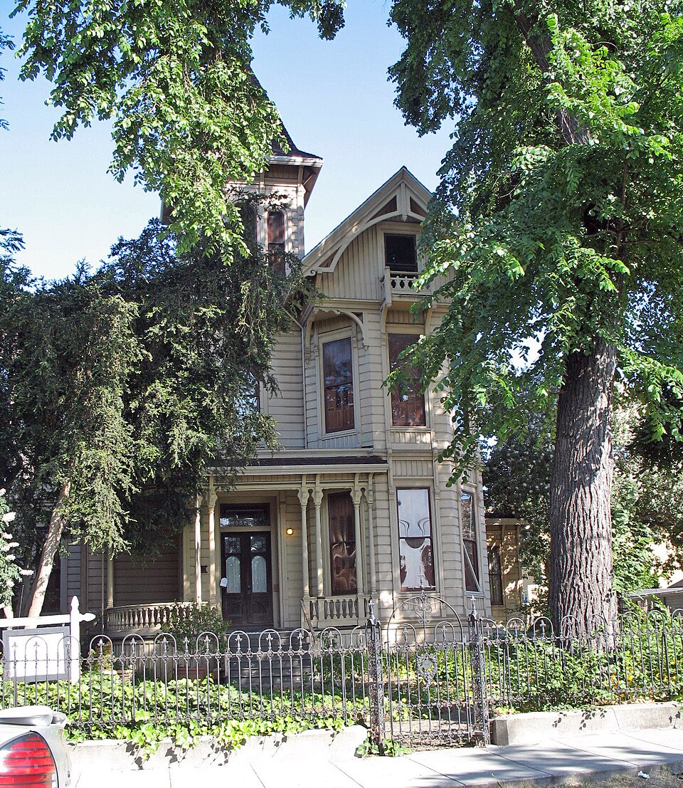 Photograph of Alfred H. Cohen House