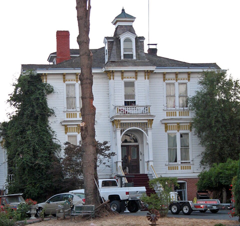 Photograph of Bernardo Fernandez House
