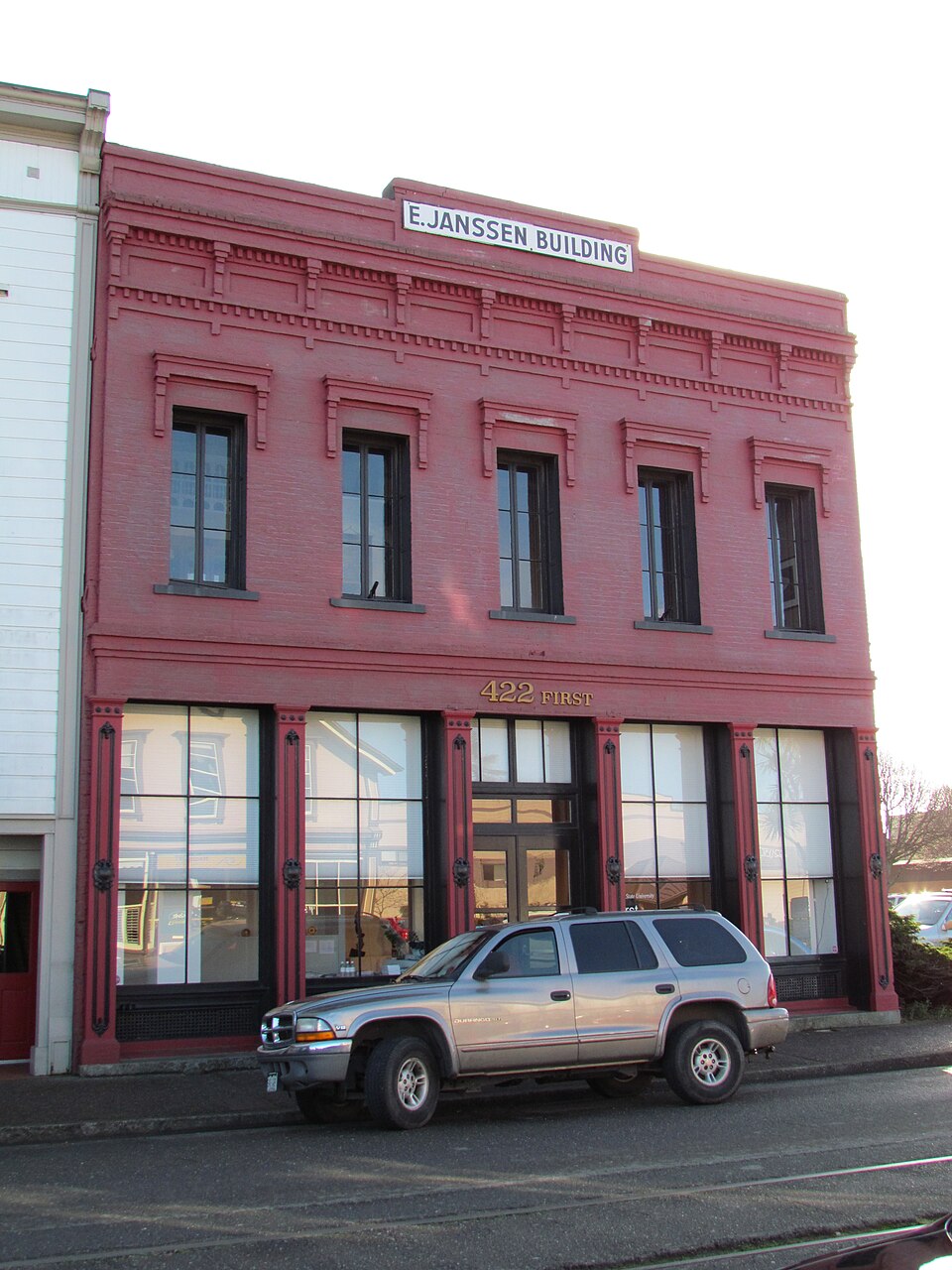 Photograph of E. Janssen Building