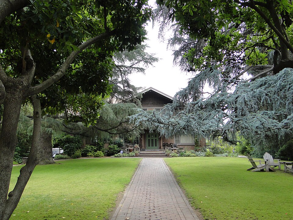 Photograph of Garfield House