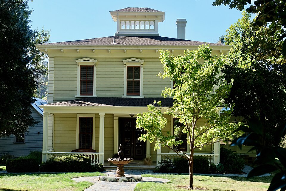 Photograph of Martin Luther Marsh House