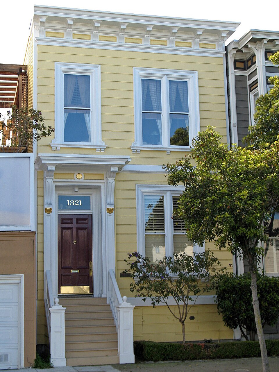 Photograph of House at 1321 Scott Street