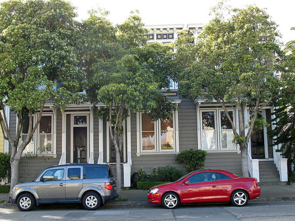 Photograph of House at 1331-1335 Scott Street