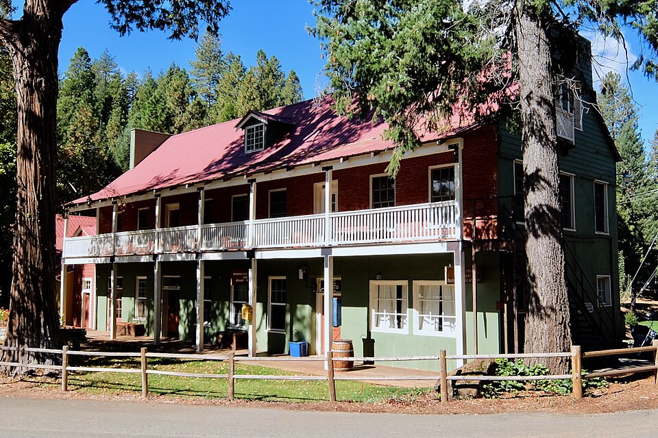 Photograph of Woodleaf Hotel