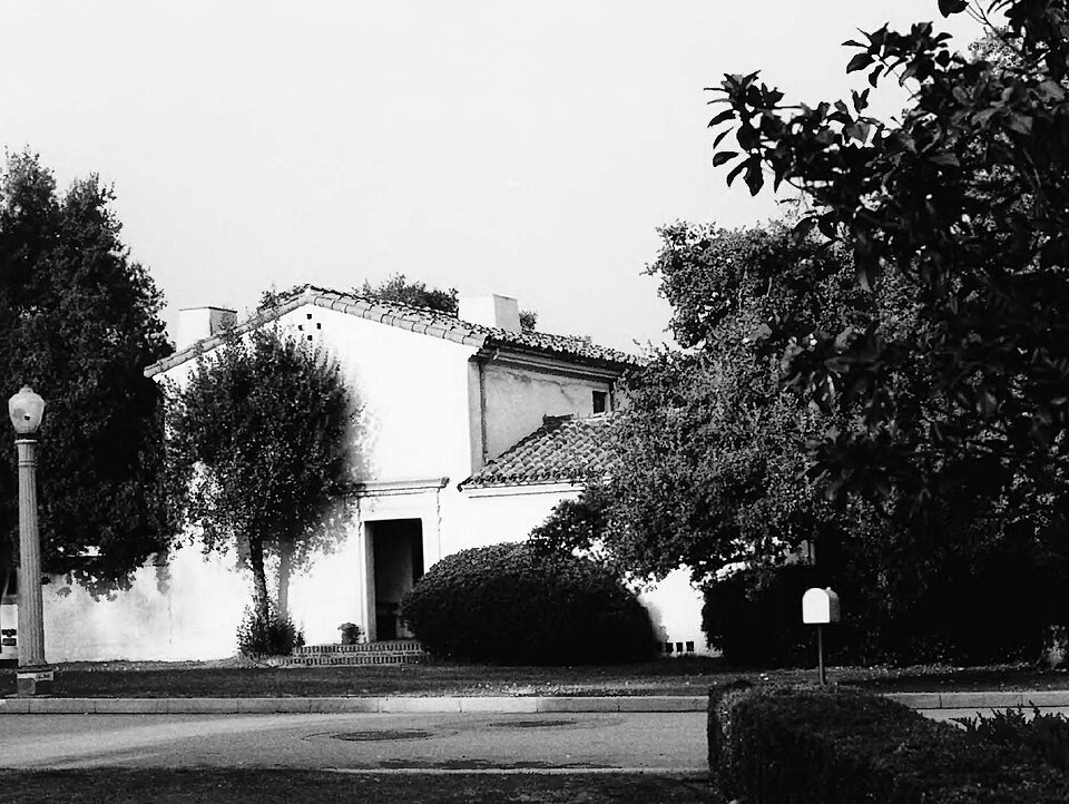 Photograph of Edwin Hubble House