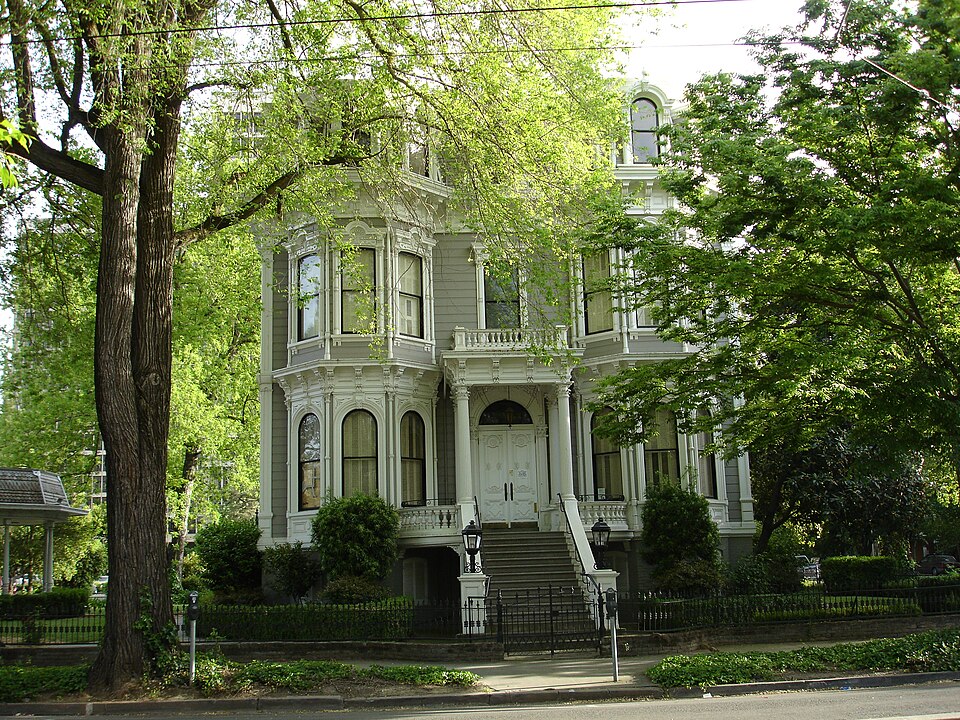 Photograph of Heilbron House