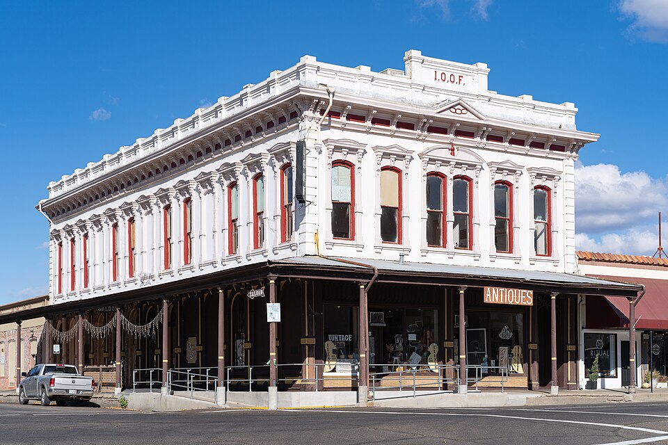 Photograph of Odd Fellows Building