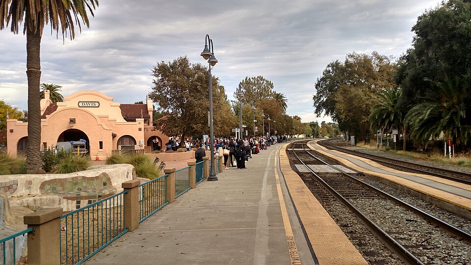 Photograph of Davis station