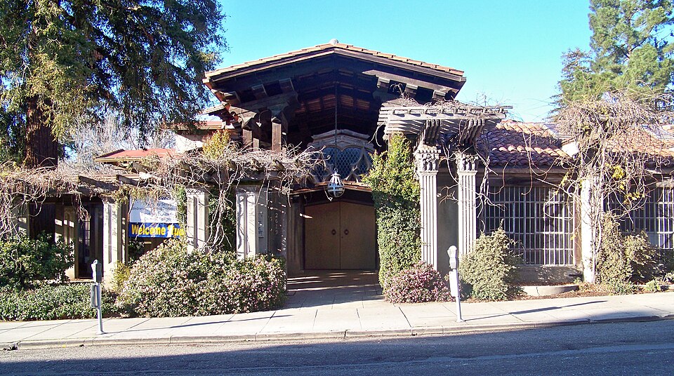 Photograph of First Church of Christ, Scientist