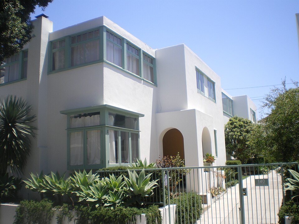 Photograph of Horatio West Court