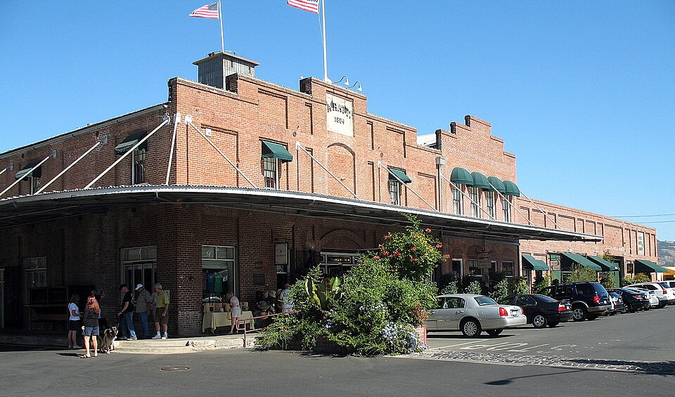 Photograph of Hatt Building