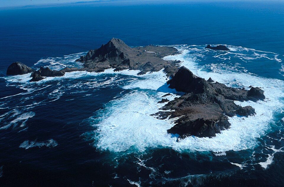 Photograph of Farallon Islands