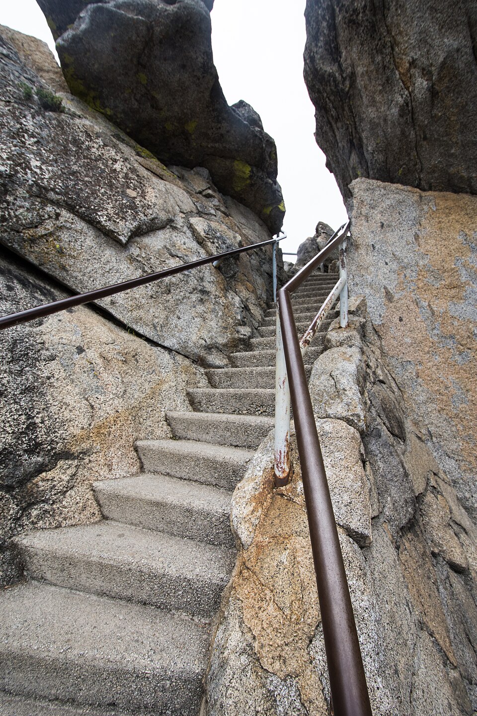 Photograph of Moro Rock Trail