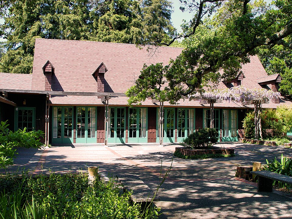 Photograph of Outdoor Art Club