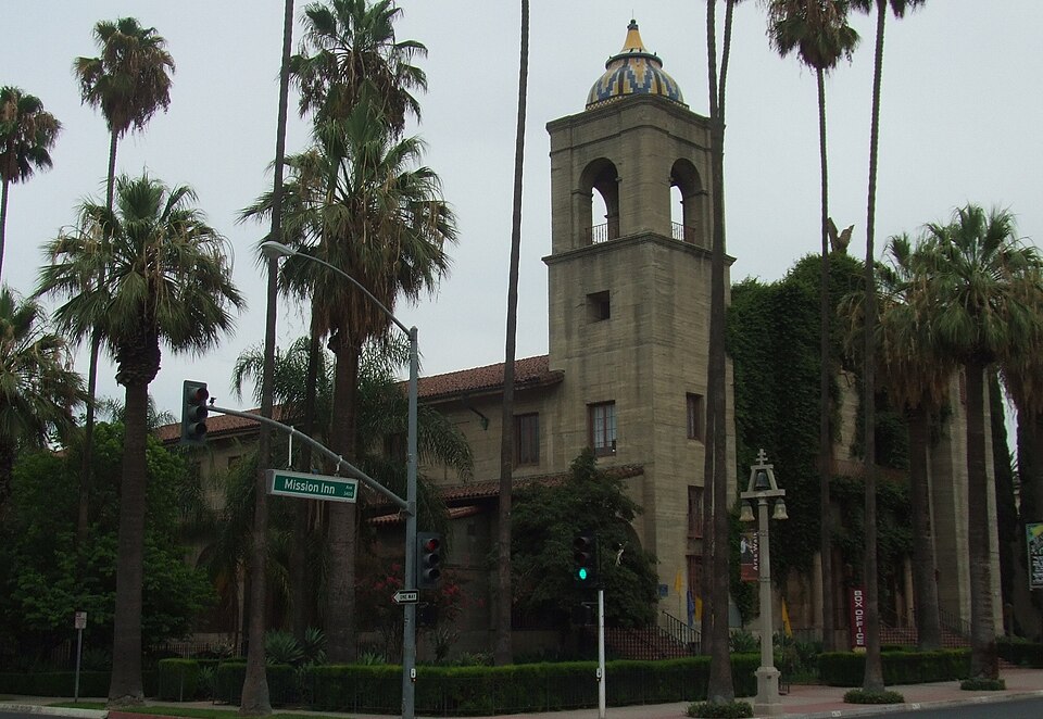 Photograph of Riverside Municipal Auditorium