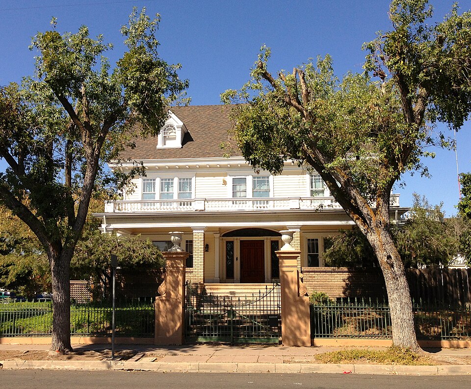 Photograph of Wong K. Gew Mansion