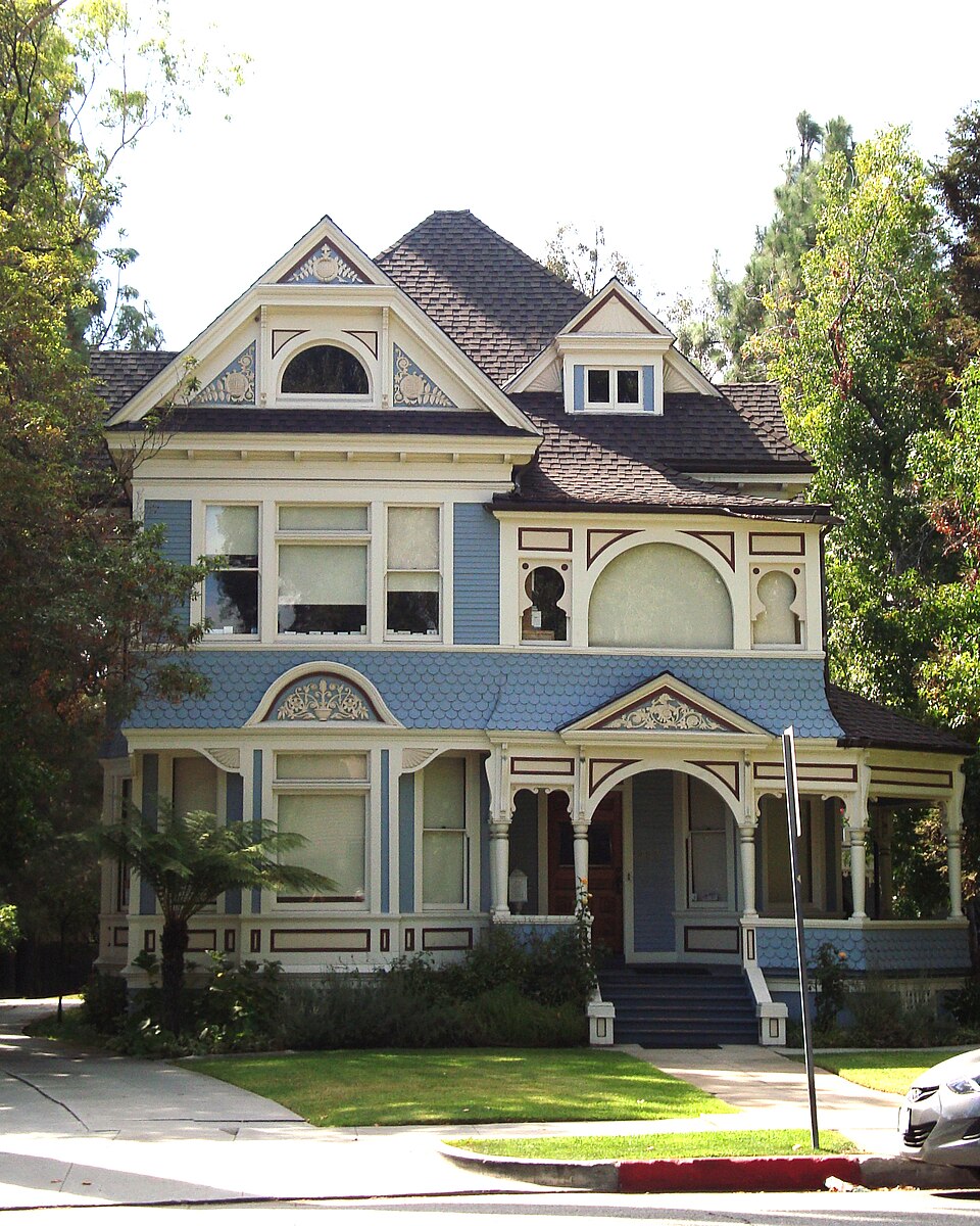 Photograph of Stoutenburgh House